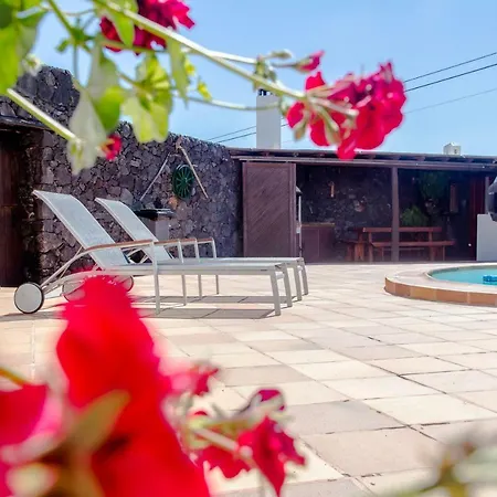 Casa Veroles Lanzarote * El Islote